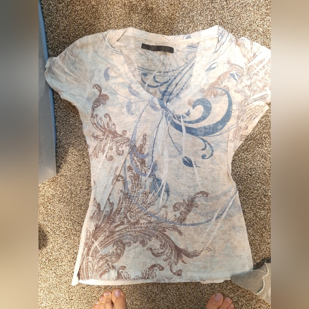 Shirt - Picture 2 of 3